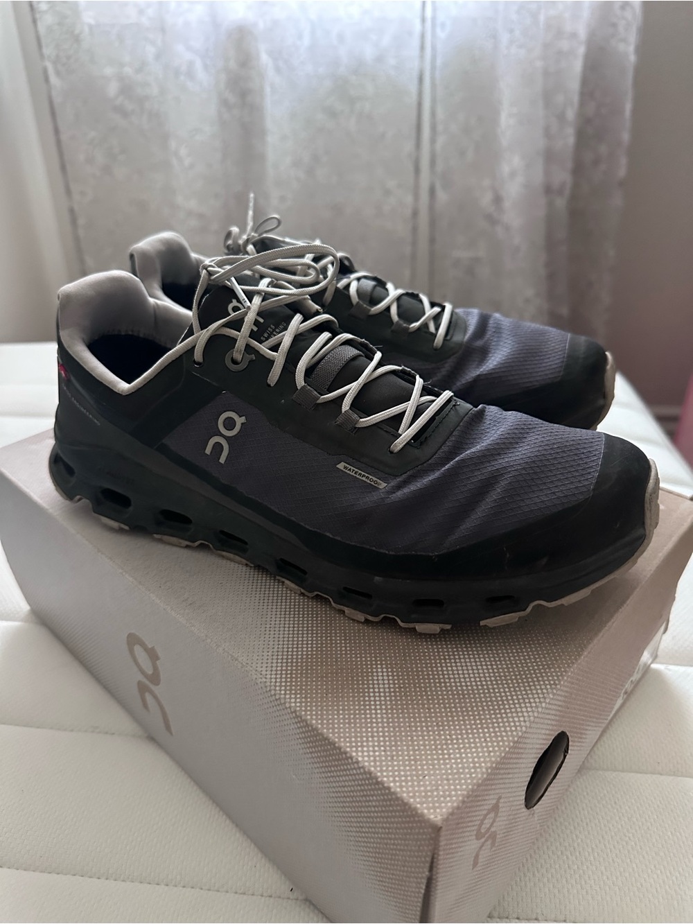 On Running Men's Trail Shoes in Gray and Black